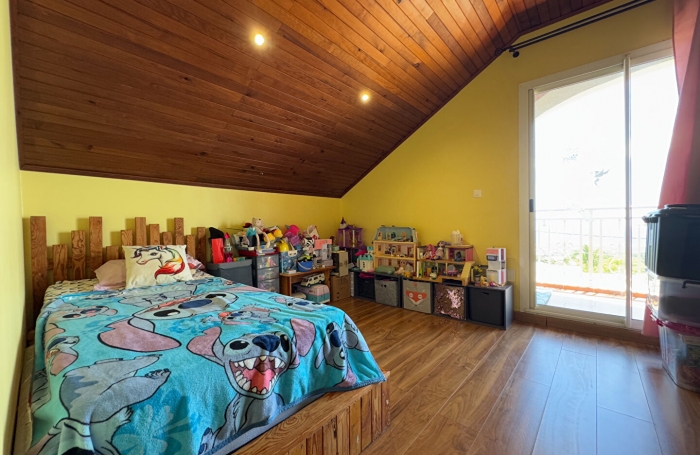 Vente Maison 150.06m&sup2; 5 pi&egrave;ces Sainte Clotilde