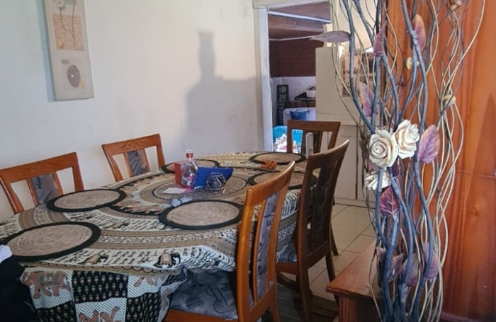 Vente Maison 105m&sup2; 6 pi&#232;ces Rivière Saint Louis