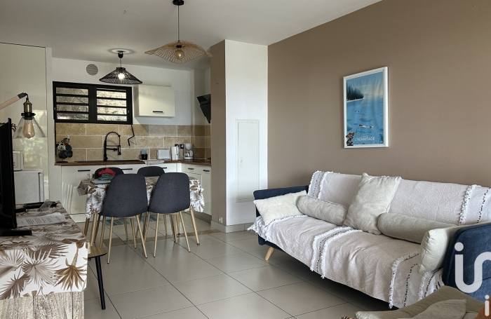 Vente Appartement 45m&sup2; 2 pi&#232;ces Saint Gilles les Bains