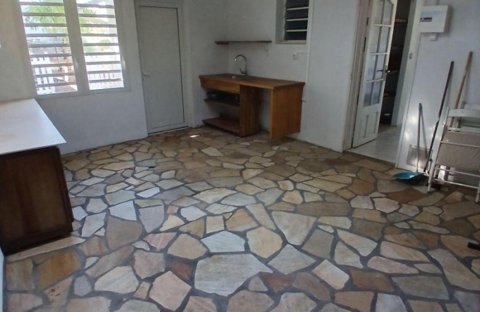 Vente Maison 270m&sup2; 10 pièces Saint Gilles les Bains