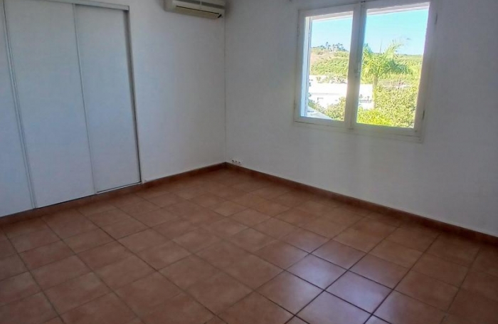 Vente Maison 270m&sup2; 10 pièces Saint Gilles les Bains