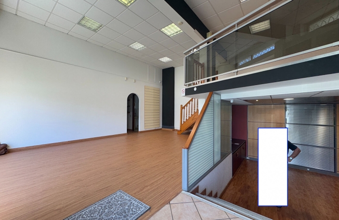 Location Local commercial 101.27m² Saint Denis