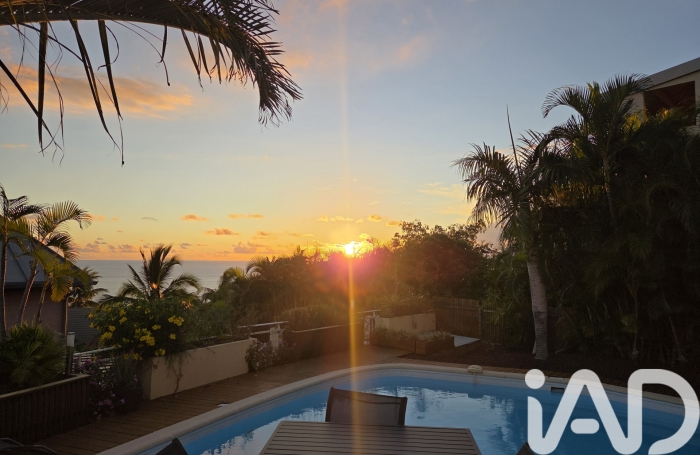 Vente Maison 161m&sup2; 4 pièces Saint Gilles les Bains