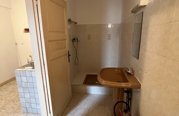 Bureau - Local professionnel St Denis 25 m2