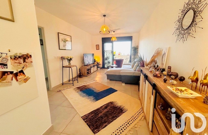 Vente Appartement 66m&sup2; 3 pi&#232;ces Saint Gilles Les Hauts