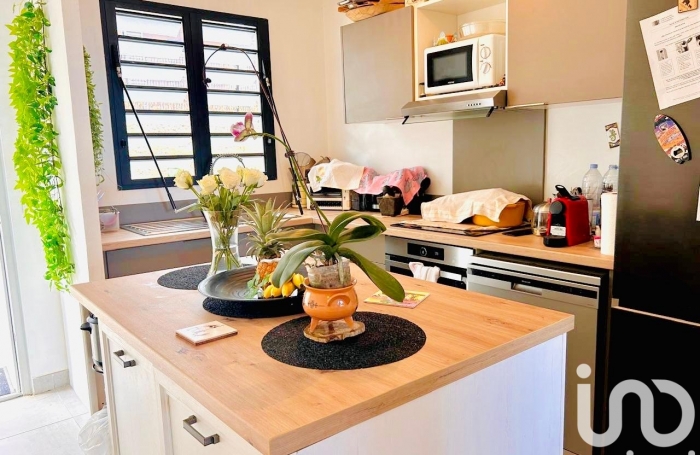 Vente Appartement 66m&sup2; 3 pi&#232;ces Saint Gilles Les Hauts