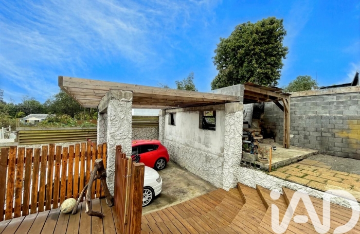 Vente Maison 117m&sup2; 6 pi&#232;ces Saint Gilles Les Hauts