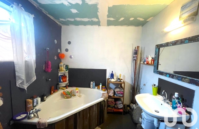 Vente Maison 117m&sup2; 6 pi&#232;ces Saint Gilles Les Hauts