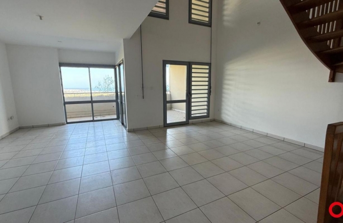 Vente Appartement 96.3m&sup2; 4 pi&#232;ces Sainte Marie