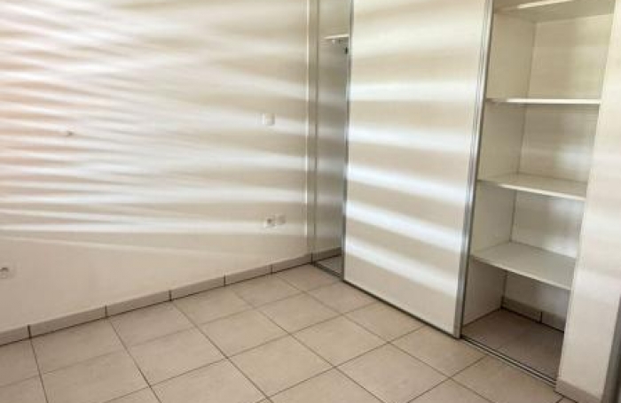 Vente Appartement 96.3m&sup2; 4 pi&#232;ces Sainte Marie