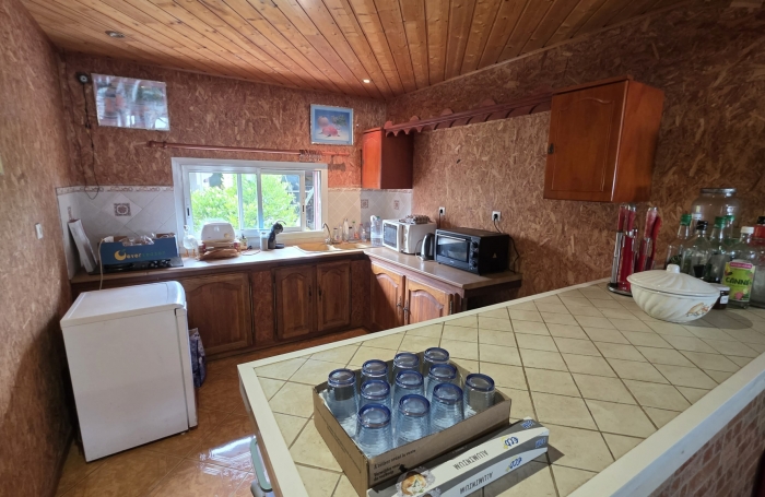 SAINT JOSEPH 97480 - MAISON F3 DE PLAIN PIED - GARAGE - SECTEUR VERDOYANT