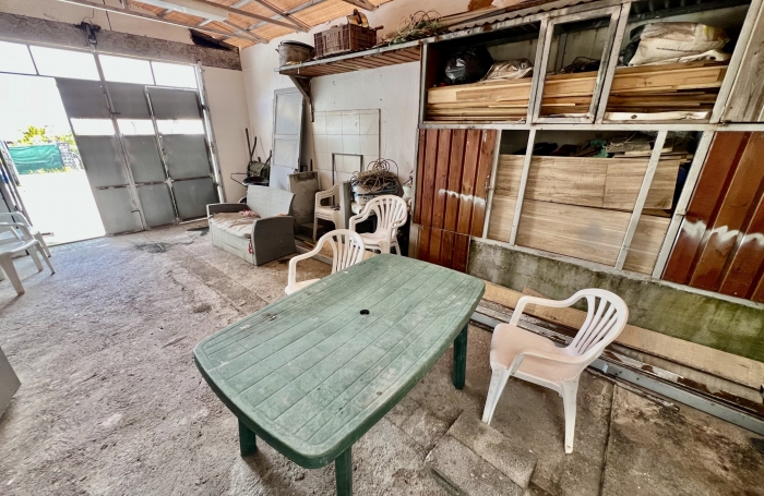 TAMPON 97430 - MAISON F4/5 À ÉTAGE - A RAFRAÎCHIR - QUARTIER VERDOYANT