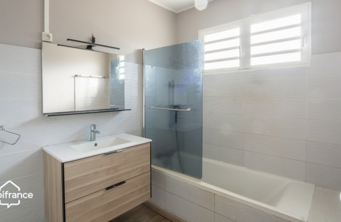 Vente Maison 72m&sup2; 3 pi&#232;ces Saint Paul