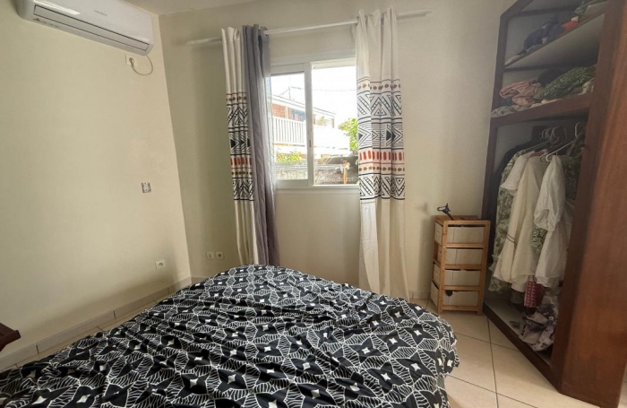 Vente Immeuble 125m&sup2; 7 pi&#232;ces Saint-Pierre