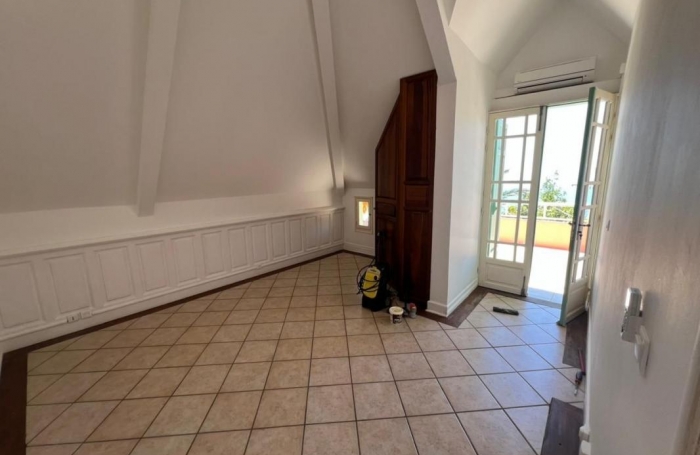 Location Maison 113.06m&sup2; 5 pi&#232;ces La Montagne