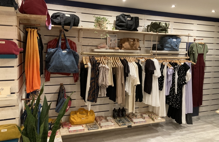 Fonds de commerce prêt-à-porter - Emplacement premium à Saint-Paul