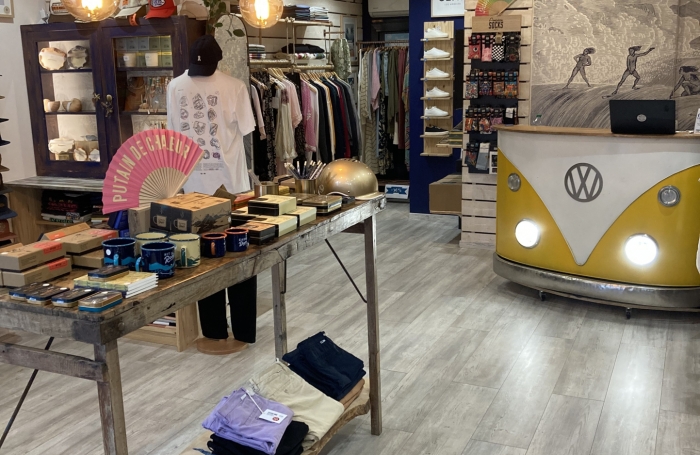 Fonds de commerce prêt-à-porter - Emplacement premium à Saint-Paul