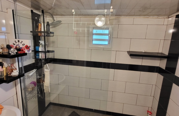 Deux maison sur terrain de 1325 m2 à la Plaine des Cafes