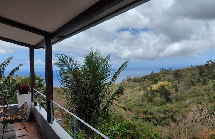 LA POSSESSION, MAGNIFIQUE VILLA  T5 BORD DE RAVINE