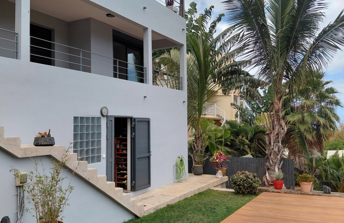 LA POSSESSION, MAGNIFIQUE VILLA  T5 BORD DE RAVINE