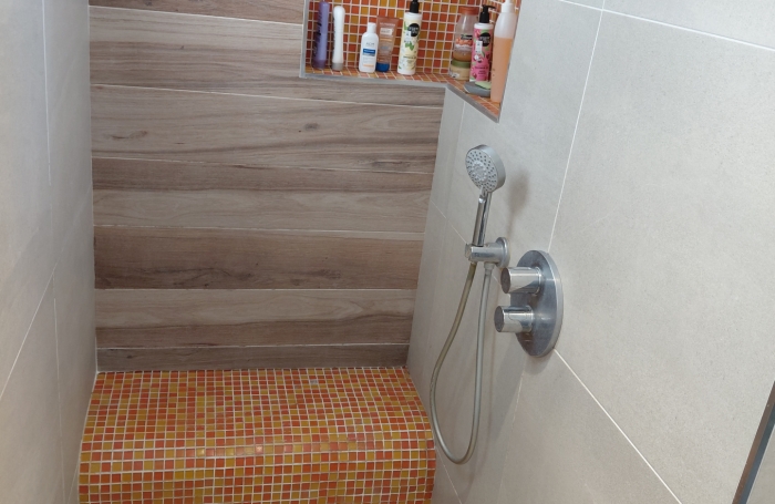 LA POSSESSION, MAGNIFIQUE VILLA  T5 BORD DE RAVINE