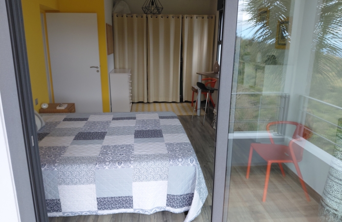 LA POSSESSION, MAGNIFIQUE VILLA  T5 BORD DE RAVINE