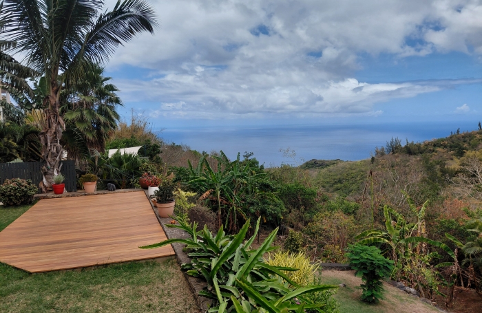 LA POSSESSION, MAGNIFIQUE VILLA  T5 BORD DE RAVINE