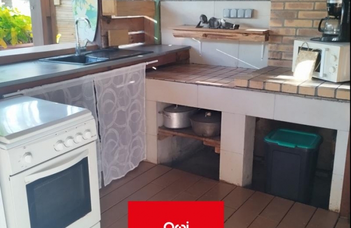 Vente Maison 123m&sup2; 8 pi&#232;ces Saint Gilles les Bains