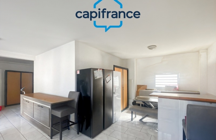 Vente Appartement 80m&sup2; 3 pi&#232;ces Sainte Suzanne