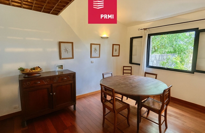 Vente Maison 167m&sup2; 6 pi&egrave;ces Saint Gilles les Bains