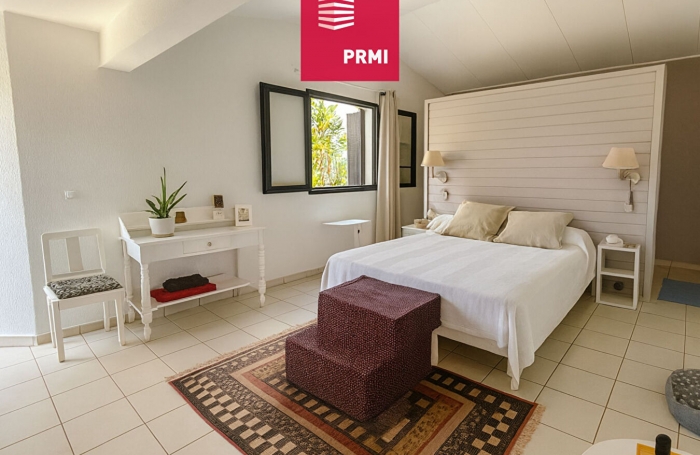 Vente Maison 167m&sup2; 6 pi&egrave;ces Saint Gilles les Bains