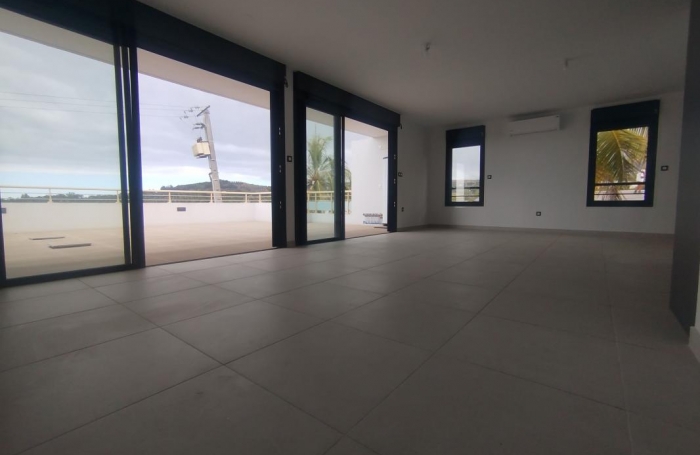 Location Appartement 94.6m&sup2; 4 pi&#232;ces Saint Gilles les Bains