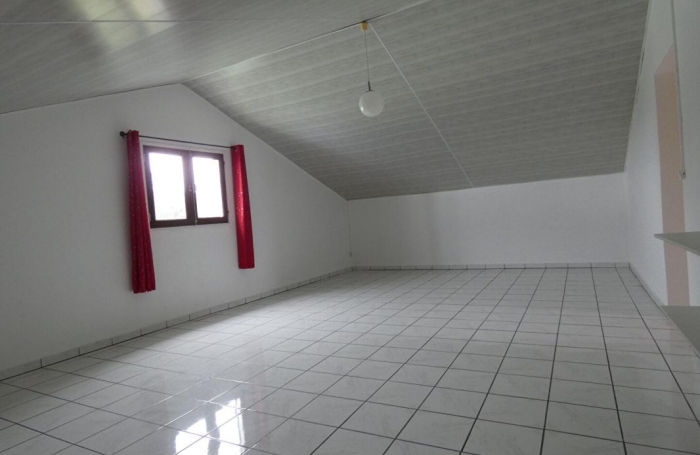 Vente Maison 162m&sup2; 7 pi&#232;ces Le Tampon