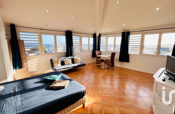 Vente Local commercial 41m&sup2; 2 pi&#232;ces Saint-Pierre