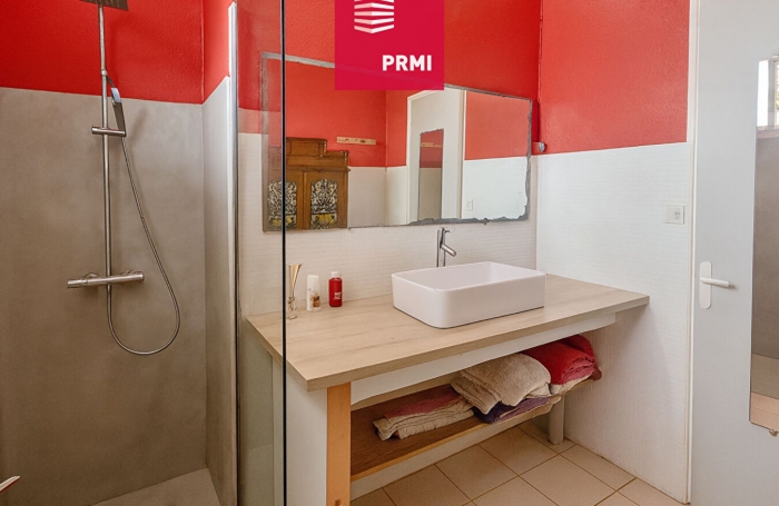 Vente Maison 144m&sup2; 6 pi&egrave;ces Saint Gilles les Bains