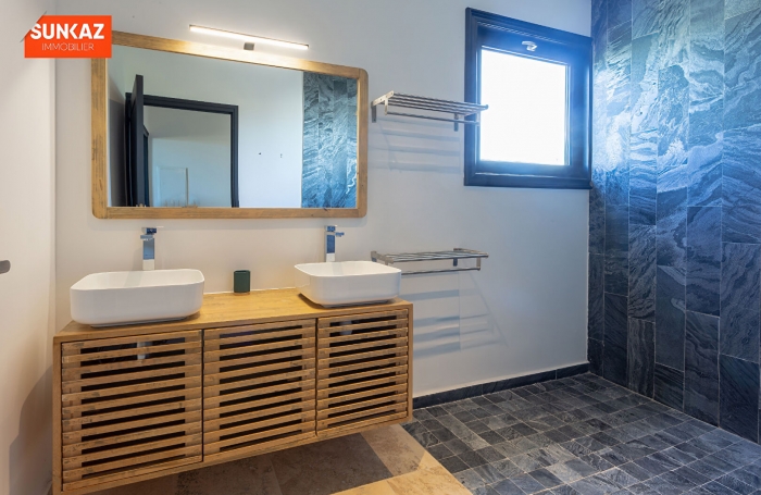 Location Appartement 120m² 5 pièces Saint-Pierre