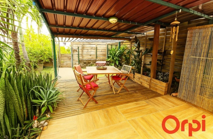 Vente Maison 182m&sup2; 8 pièces Piton Saint Leu