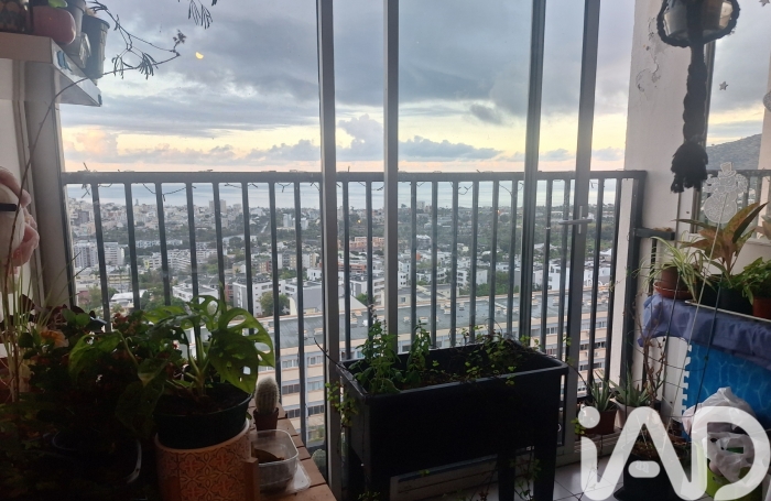 Vente Appartement 80m&sup2; 5 pièces Saint Denis