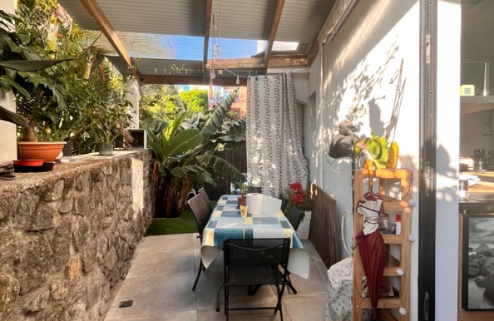 Vente Immeuble 174m&sup2; 9 pi&#232;ces Saint-Pierre