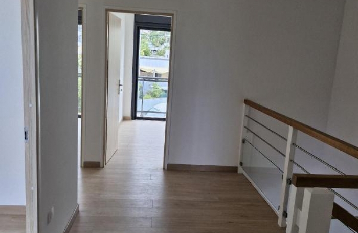Location Maison 125m&sup2; 4 pi&#232;ces Sainte Clotilde