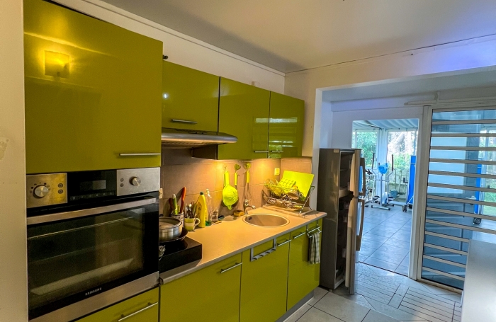 Vente Maison 681m&sup2; 17 pi&#232;ces Saint Gilles Les Hauts