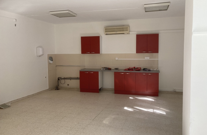 Location Local commercial 220m&sup2; Saint-Pierre