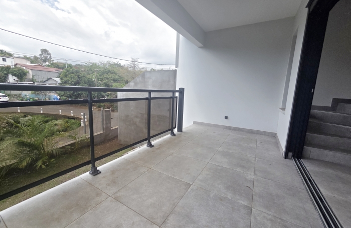 A louer villa F4 neuve St Gilles les Hauts