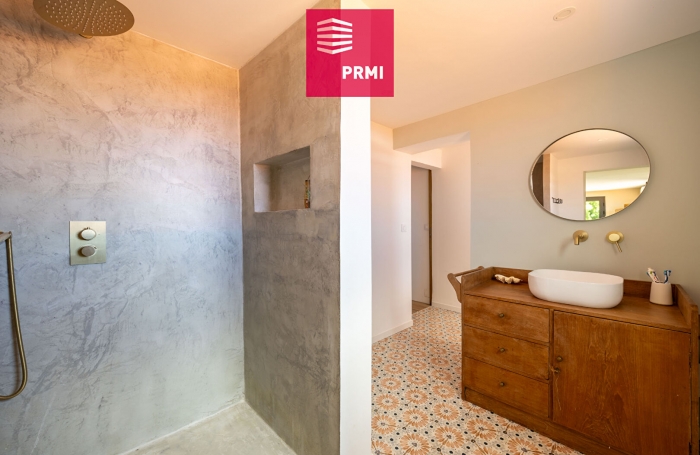 Vente Maison 230m&sup2; 7 pi&egrave;ces Saint-Pierre