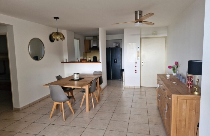 À Saint-Denis, appartement meublé  à louer pour famille avec enfant