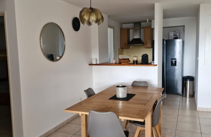 À Saint-Denis, appartement meublé  à louer pour famille avec enfant