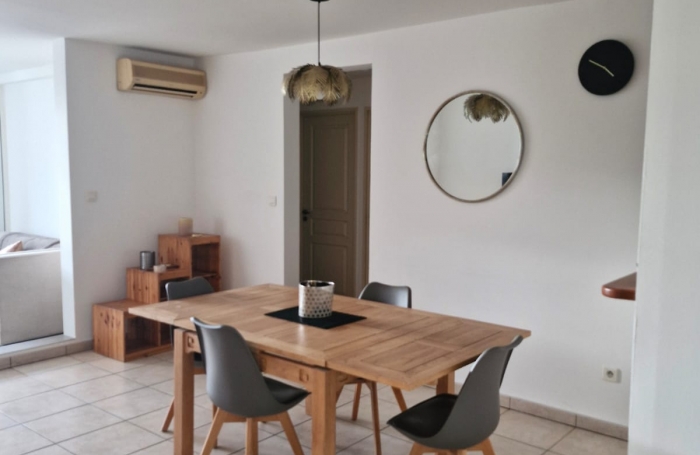 À Saint-Denis, appartement meublé  à louer pour famille avec enfant