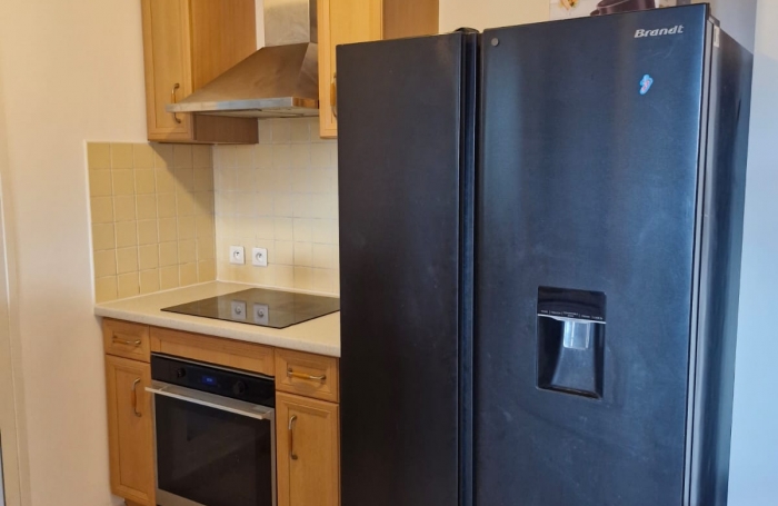 À Saint-Denis, appartement meublé  à louer pour famille avec enfant