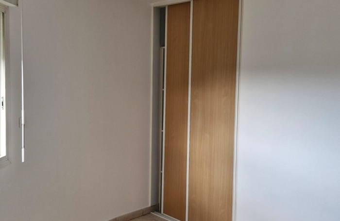 À Saint-Denis, appartement meublé  à louer pour famille avec enfant