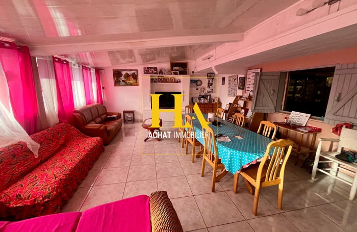 Vente Maison 257.7m&sup2; 12 pi&egrave;ces Saint Gilles Les Hauts